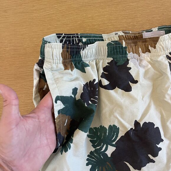 Men's Columbia Sz XL 8" Inseam Big Dippers Water Short - Picture 3 of 7